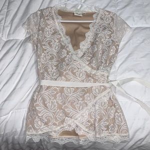 Lace blouse top ✨